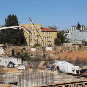 ADANA’DA SOSYAL HİZMETLERDE YENİ DÖNEM: MODERN YERLEŞKE İNŞASI BAŞLADI - fotoğraf 5
