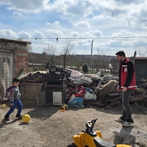 2025 "Aile Yılı" Kapsamında Mahallemiz Ailemiz Projesi kapsamında Aile ziyaretleri gerçekleştirildi. - fotoğraf 2