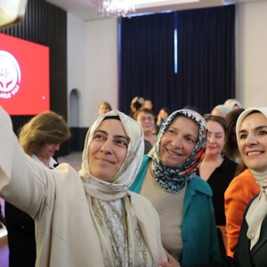 Bakanımız Göktaş, Gönül Elçileri ile Koruyucu Aile Farkındalık Programı'nda bir araya geldi - fotoğraf 5