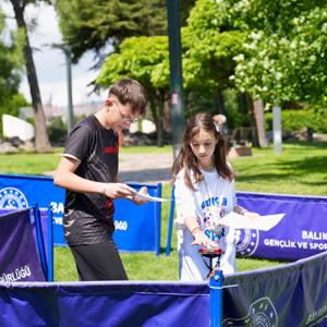 2025 #AileYılı kapsamında; Valiliğimizin Himayelerinde, İl Müdürlüğümüz ve Gençlik ve Spor İl Müdürlüğü Koordinesinde Düzenlenen “Aile Yılı Oryantiring Etkinliği”  Gerçekleştirildi. - fotoğraf 6