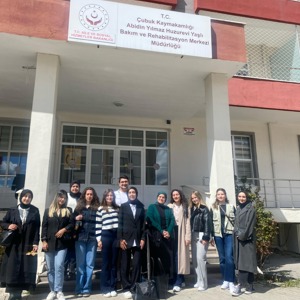 Çubuk’ta Gençler ve Yaşlılar “Çınarlarımız ve Fidanlarımız”  Projesiyle Buluştu - fotoğraf 2