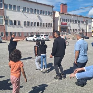 İl Müdürümüz Harun TOHUMCU Çocuklarla Oyun Oynadı. - fotoğraf 2