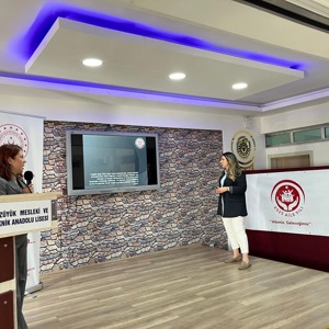 İlimiz Bozüyük İlçesinde Kamu Kurumları, Engelli Derneği, Engelli Vatandaşlarımız ve Ailelerinin Katılımlarıyla ‘‘Engelli Hakları’’ Konulu Söyleşi Düzenlenmiştir - fotoğraf 4