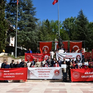 Ailemiz Geleceğimiz Yürüyüşü: Güçlü Aile, Güçlü Toplum - fotoğraf 1
