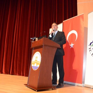 Kişisel Gelişim Uzmanı Serhat YABANCI'nın konuşmacı olarak katıldığı "Mutlu Eşler, Mutlu Aile, Mutlu Toplum" konulu söyleşi gerçekleştirildi. - fotoğraf 4