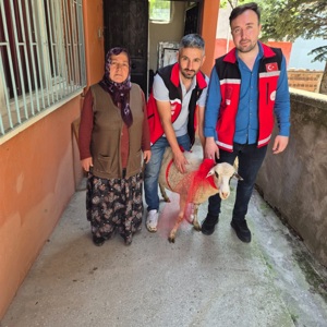 Bayram Sevinci Mahalle Mahalle Paylaşıldı - fotoğraf 13