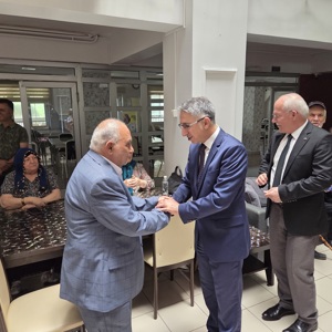 Bayram Sevinci Mahalle Mahalle Paylaşıldı - fotoğraf 23