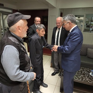 Bayram Sevinci Mahalle Mahalle Paylaşıldı - fotoğraf 24
