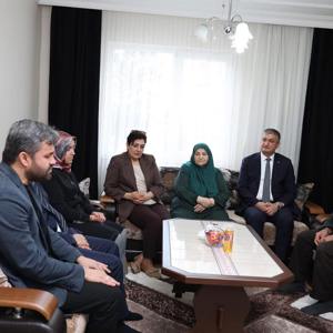 Valimiz Sayın Mustafa Yavuz ve Eşi Süreyya Yavuz Hanımefendi'den Anlamlı Ziyaret. - fotoğraf 3