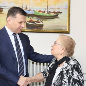 Valimiz Sayın Mustafa Yavuz ve Eşi Süreyya Yavuz Hanımefendi'den Anlamlı Ziyaret. - fotoğraf 4