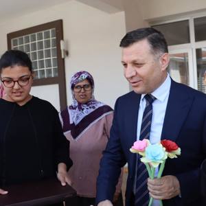 İl Müdürümüz Abdurrahman Bilgiç Ve Eşi Nurhan Bilgiç'den Anlamlı Ziyaret. - fotoğraf 1