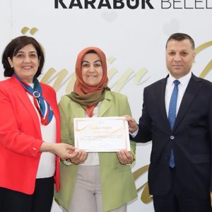 AileYılı kapsamında Çocuklara Yönelik "Ailemle Okuyorum" Kültür ve Sanat Etkinliği Programı Dünlendi. - fotoğraf 2