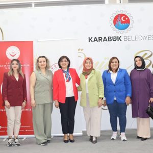 AileYılı kapsamında Çocuklara Yönelik "Ailemle Okuyorum" Kültür ve Sanat Etkinliği Programı Dünlendi. - fotoğraf 4