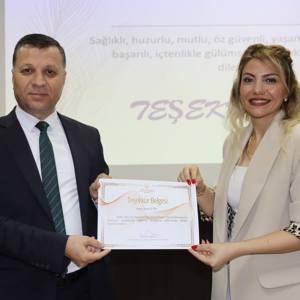 AileYılı Faaliyetleri Kapsamında "Çocuk Dünyasına Yolculuk" Söyleşisi Düzenlendi. - fotoğraf 1