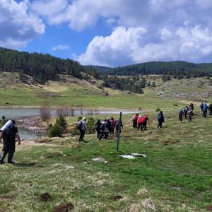  Aile Yılına Özgü Farkındalık Çalışmaları Kapsamında "Doğanın Kalbine Ailece Adımlar" Yürüyüşü Düzenlendi. - fotoğraf 4