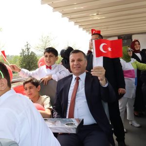 Süreyya Yavuz Hanımefendi Çocuklarımızla 23 Nisan Sevincini Paylaştı. - fotoğraf 13