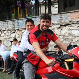 Süreyya Yavuz Hanımefendi Çocuklarımızla 23 Nisan Sevincini Paylaştı. - fotoğraf 18