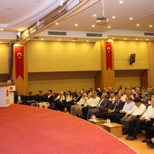 ADANA AİLE VE SOSYAL HİZMETLER İL MÜDÜRLÜĞÜMÜZ VE ADANA BÜYÜK AİLE PLATFORMU İŞBİRLİĞİNDE DÜZENLENEN “DİJİTAL ÇAĞDA AİLE OLMAK” KONULU KONFERANS - fotoğraf 3