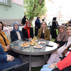 "Kadınlar ve Çocuklar Birlikte Öğreniyor" Projesinin Tanıtım Toplantısı Gerçekleştirildi. - fotoğraf 12