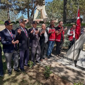 Kurban Bayramını Vesilesiyle Şehitlik Ziyareti Gerçekleştirildi - fotoğraf 7