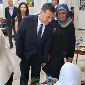 Valimiz Sayın Mustafa Yavuz Karabük Yücel Huzurevi'ndeki  Annelerimizin Anneler Günü'nü Kutladı - fotoğraf 8