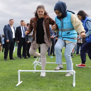 10-16 Mayıs Engelliler Haftası'nda Özel Gereksinimli Bireyler İçin Sportif Etkinlikler Düzenlendi - fotoğraf 7