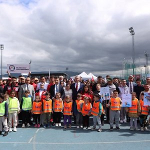 10-16 Mayıs Engelliler Haftası'nda Özel Gereksinimli Bireyler İçin Sportif Etkinlikler Düzenlendi - fotoğraf 6