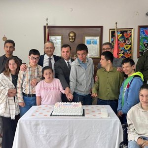 10-16 Mayıs Engelliler Haftası Münasebetiyle Mehmet Mescier Özel Eğitim ve Uygulama Okulu ve İlimizde Faaliyet Gösteren Alaz Metalurji ve Saygın Tekstil firmaları Ziyaret Edildi - fotoğraf 2