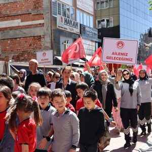15 Mayıs Uluslararası Aile Günü Korteji Yürüyüşü Düzenlendi - fotoğraf 10
