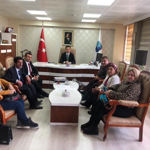 Fiziksel Engelliler Federasyonu Başkanından Vali Yardımcımız Sayın Yakup Ömeroğlu ve İl Müdür Vekili Mahmut Çetinkaya’yı Ziyaret etti. - fotoğraf 1
