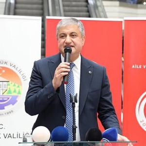 Valimiz Sayın Mustafa Yavuz Ve Eşi Hanımefendi Kermese Katıldı. - fotoğraf 2