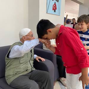 Minik Yüreklerden Anlamlı Ziyaret. - fotoğraf 2