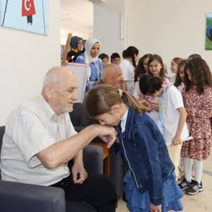 Minik Yüreklerden Anlamlı Ziyaret. - fotoğraf 11