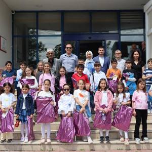 Minik Yüreklerden Anlamlı Ziyaret. - fotoğraf 20