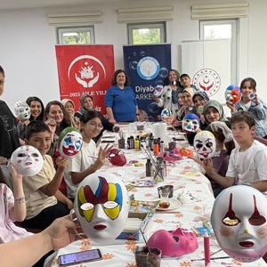  Aile Yılı'na Özel Sanat Atölyesi Etkinliği Gerçekleştirildi. - fotoğraf 2