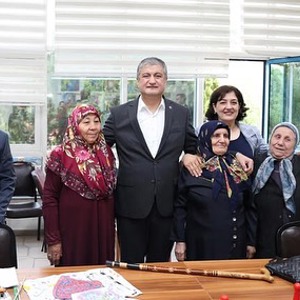  Valimiz Sayın Mustafa Yavuz Babalar Gününde Büyüklerimizle Bir Araya Geldi. - fotoğraf 12