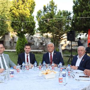 İl Müdürlüğü Koordinasyonunda Babalar Gününe Özel Akşam Yemeği Programı Yapıldı. - fotoğraf 13