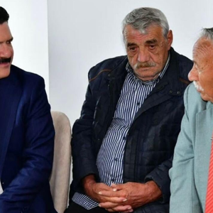 Vali Aziz Yıldırım’dan Babalar Günü Ziyareti - fotoğraf 6