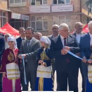 İl müdürümüz Sayın Mahmut SELÇUK Hayat Boyu Öğrenme Şenliğine katıldı - fotoğraf 5