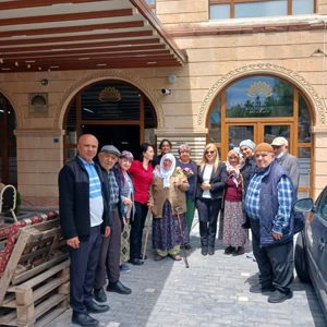 Hacıbektaş Rıfat Kartal Huzurevi sakinlerimize anlamlı bir kahvaltı programı düzenlendi - fotoğraf 3