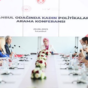 Bakanımız Göktaş, "İstanbul Odağında Kadın Politikaları Arama Konferansı"nda konuştu - fotoğraf 3