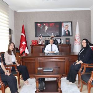 Büşra Tunçkaya Büyüközkök İl Müdürümüz Abdurrahman Bilgiç'i Ziyaret Etti. - fotoğraf 1