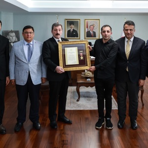 Kahraman Gazi Yalçın Tanrıverdi’ye Devlet Övünç Madalyası ve Beratı Takdim Edildi   - fotoğraf 4