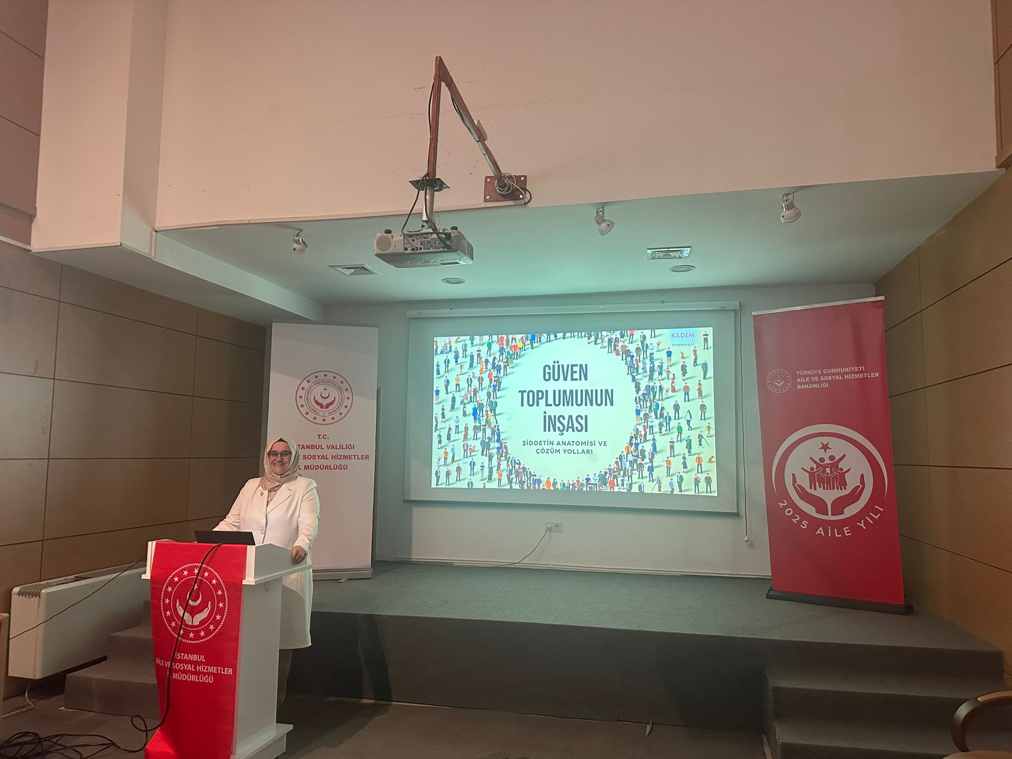 Kadın Konukevlerinde Görevli Personel İçin Eğitim Programının İlk Günü Tamamlandı