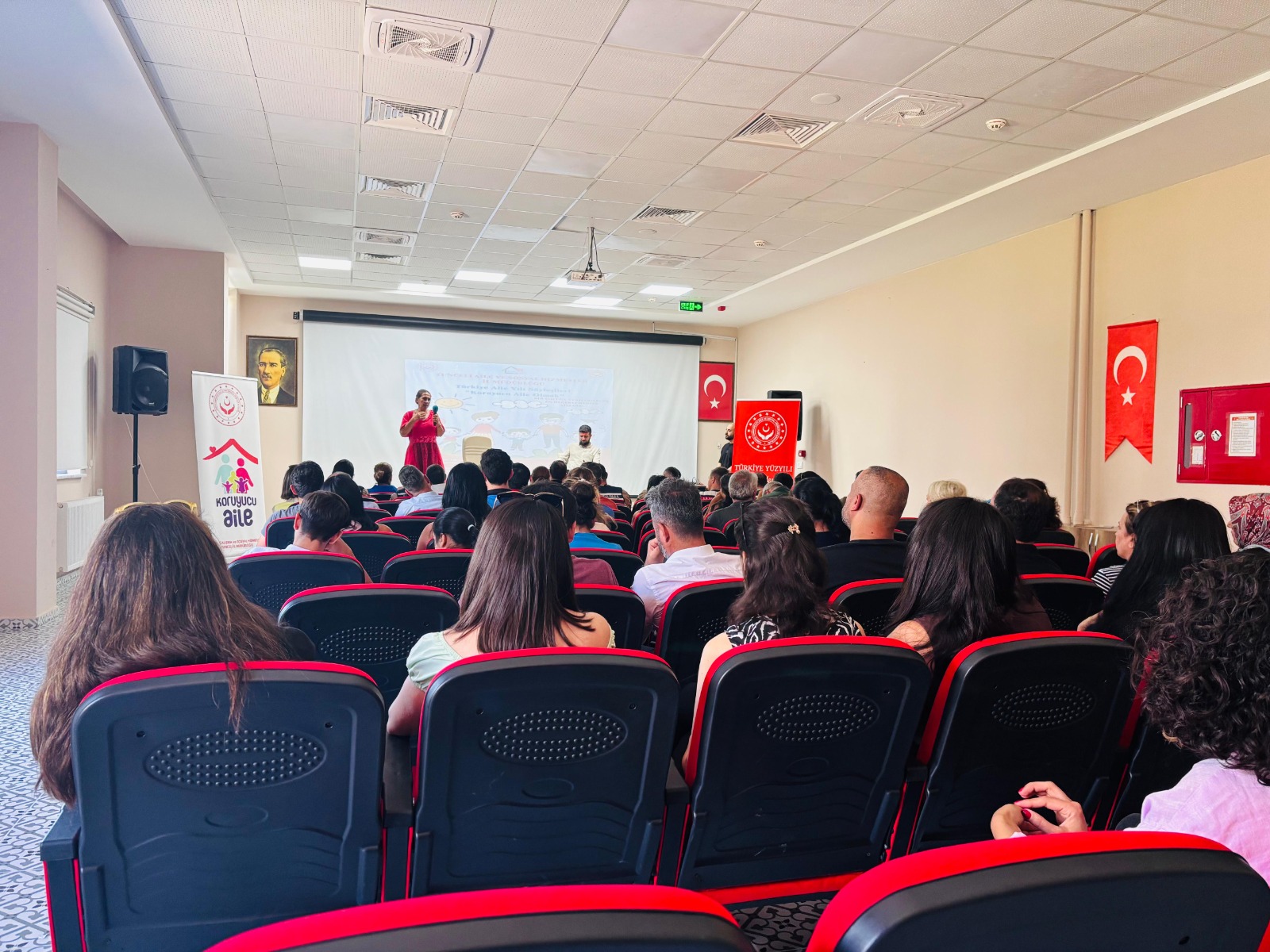 "Koruyucu Aileliğin Önemi, Süreçleri ve Çocuklara Sunduğu Fırsatların Anlatılması" Söyleşisi