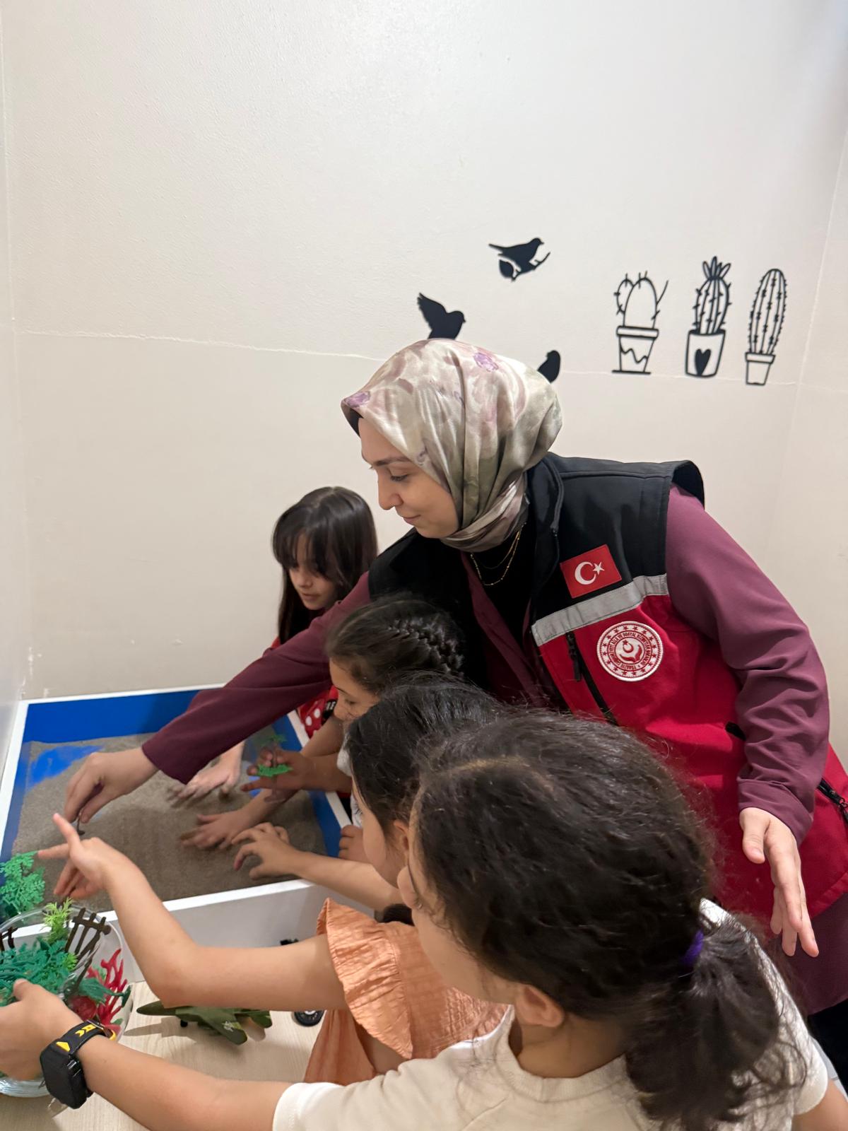 Şehit Yakını ve Gazi Çocuklarımız İçin 38 İlçede Aile Danışmanlığıyla Destekleyici Faaliyetler