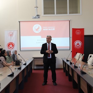 Kadirli Sosyal Hizmet Merkezi Müdürlüğü Kadın Hizmetleri Birimi, HayatHatay projesini yerinde gözlemlemek, kadın kooperatiflerinin kurulması ve geliştirilmesine yönelik bilgi edinmek amacıyla ilimizi ziyaret etmiştir. - fotoğraf 1