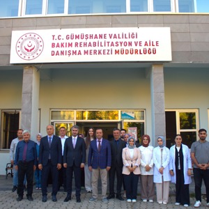  Bakan Yardımcımız Sayın Zafer Tarıkdaroğlu, Bakım Rehabilitasyon ve Aile Danışma Merkezimizi ziyaret etti! - fotoğraf 3