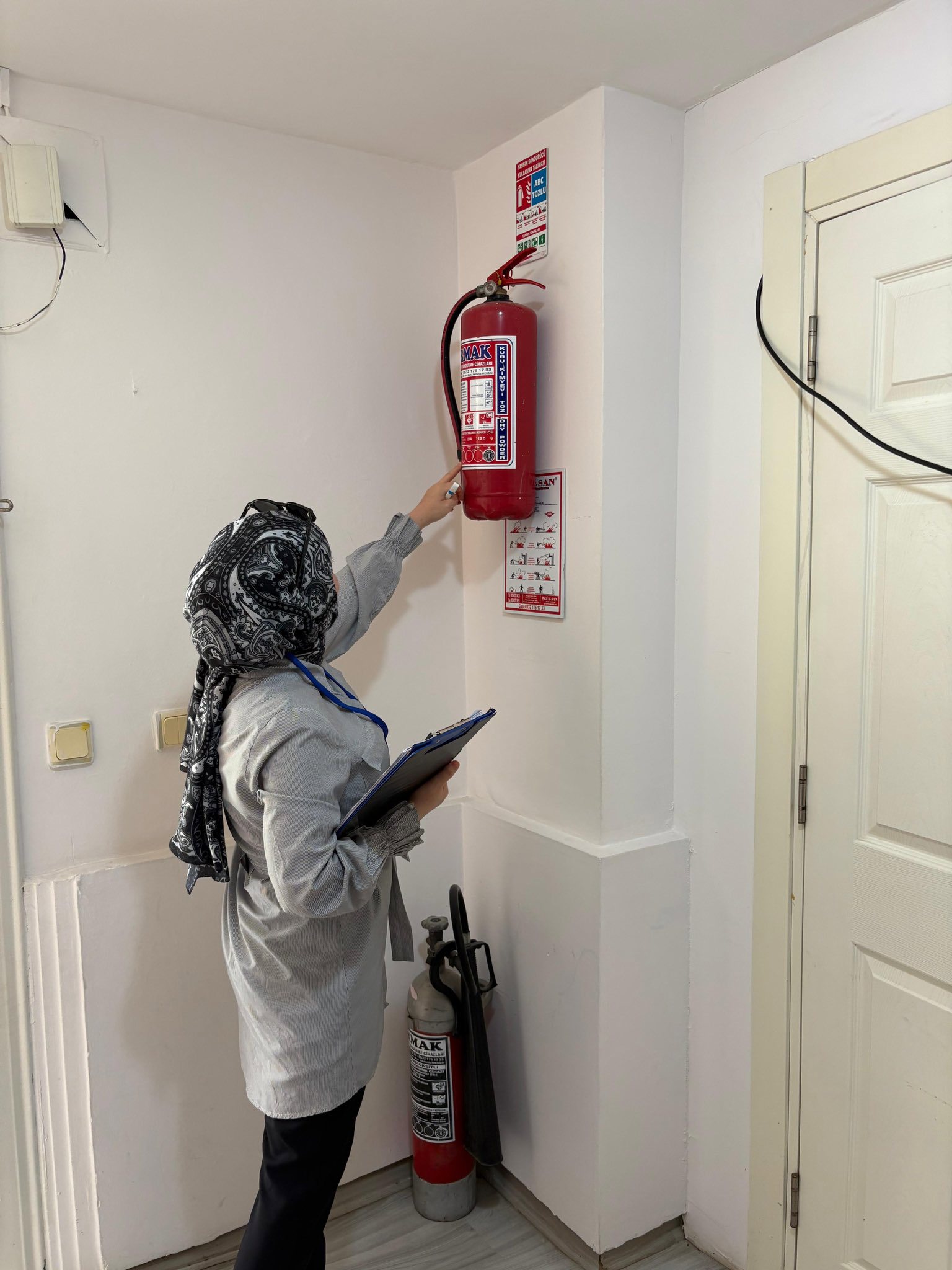Müdürlüğümüz denetiminde bulunan 77 özel kreş ve gündüz bakımevi ve çocuk kulübü, çocuk güvenliği, yangına ve doğal afetlere karşı tedbirler gibi çeşitli unsurlarda senede en az 4 kez denetime tabi tutulmaktadır.  - fotoğraf 1