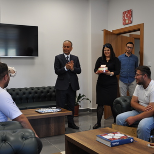 Koruyucu aile hizmeti kapsamında aileye yerleştirilen çocuklarımızın doğum günü kutlaması - fotoğraf 1